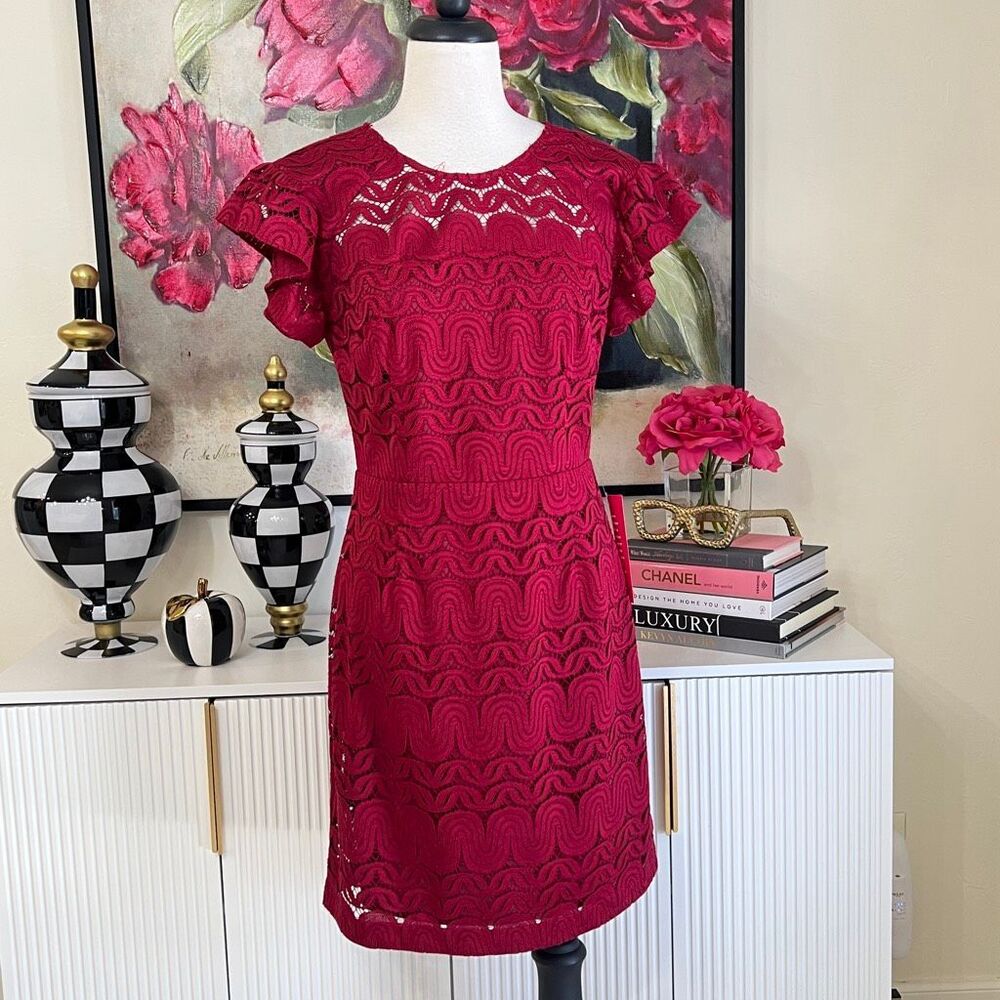 Trina Turk Women's Flutter Sleeve Mai-Tai Lace Shift Dress Cranberry Size 6 NWT